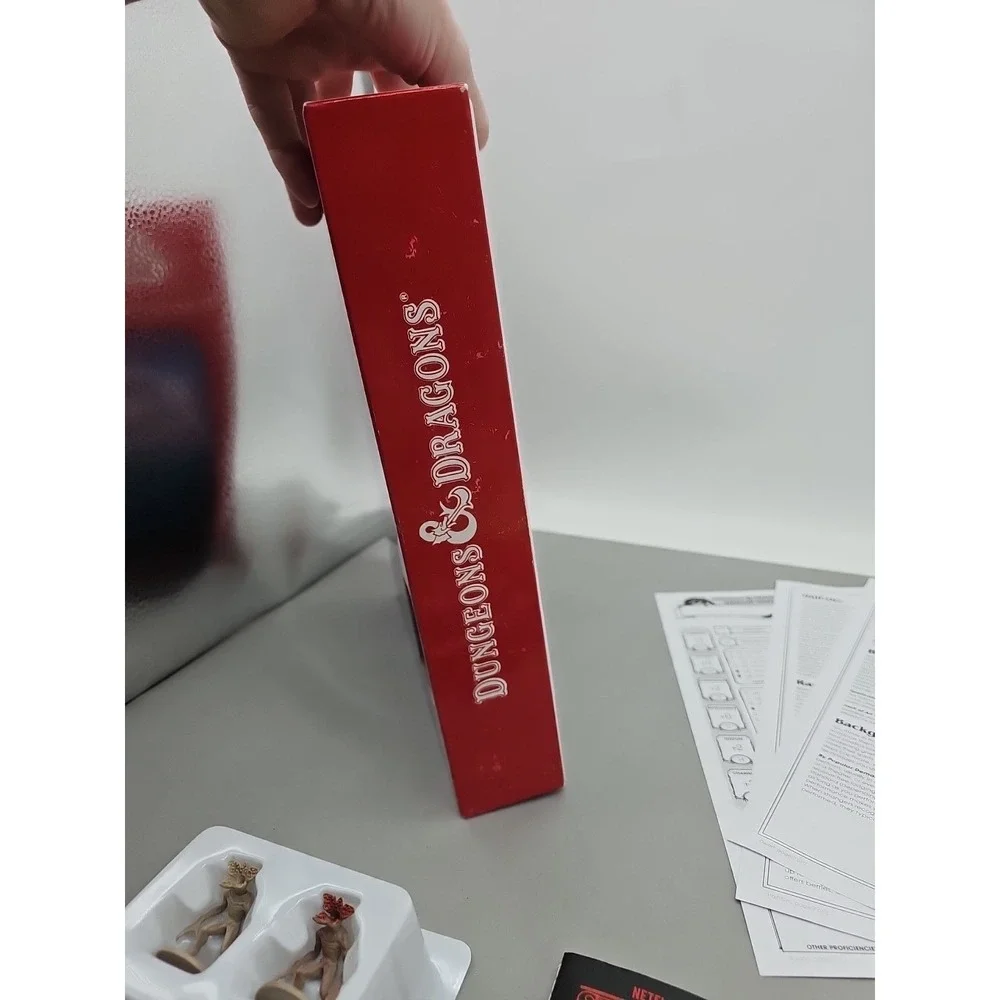 Stranger Things Dungeons & Dragons‎ Starter Set Missing Dice Only